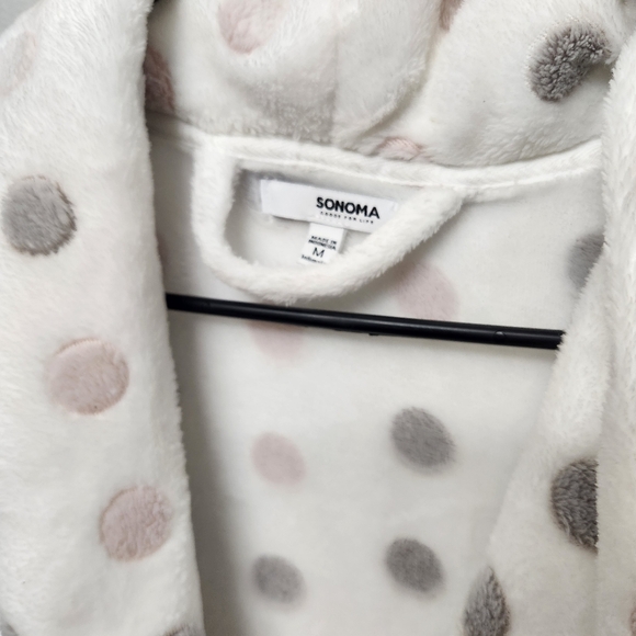 Polka Dot Bathrobe - Picture 2 of 2